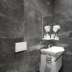 Azura דורס