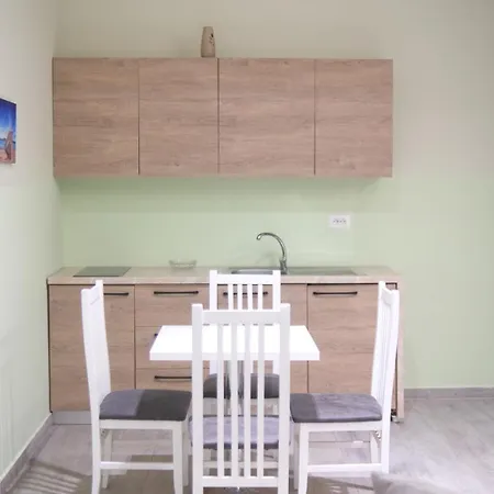 Azura Beach Apartment *