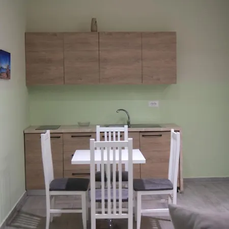 Apartment Azura Beach