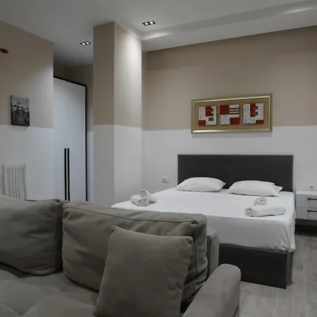 Azura * Durres